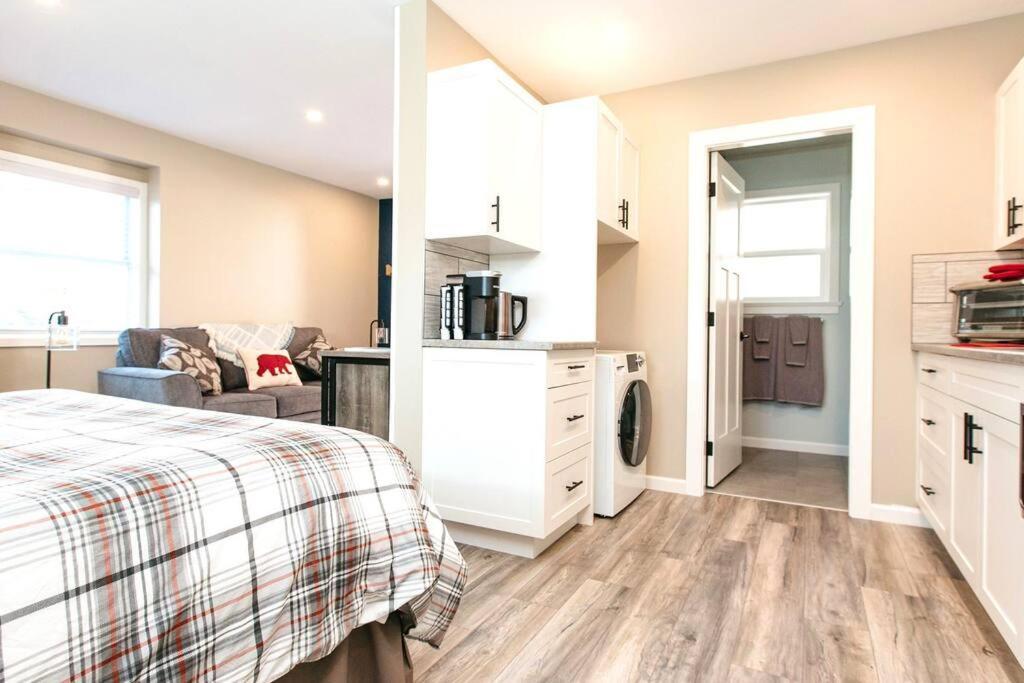 Raincoast Retreat At Shawnigan Lake! Екстер'єр фото